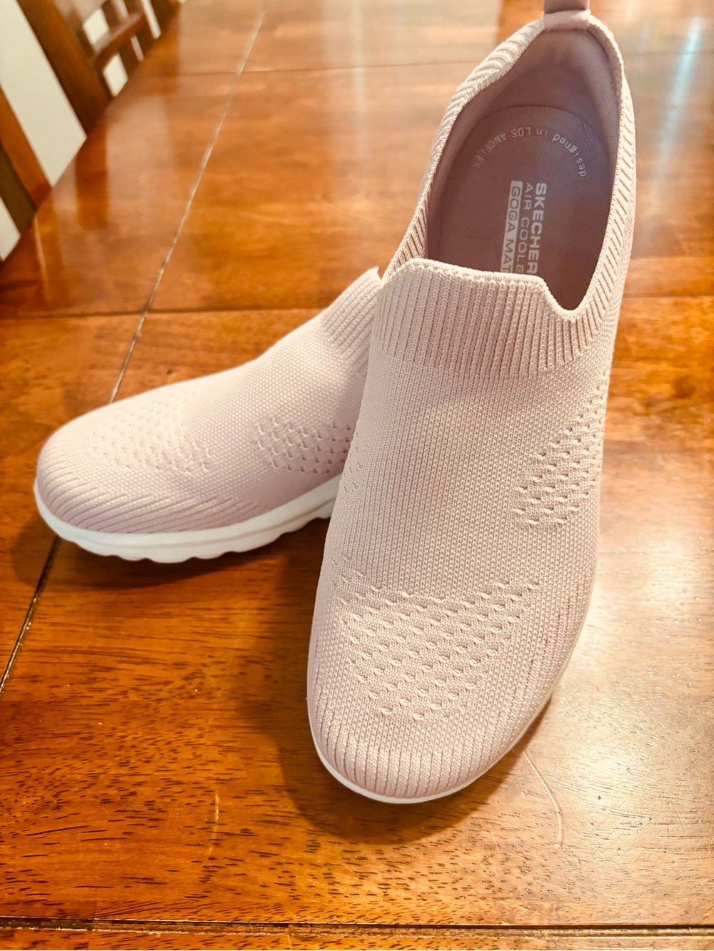 Skechers Women’s Slip-On Knit Sneakers - Light Pink